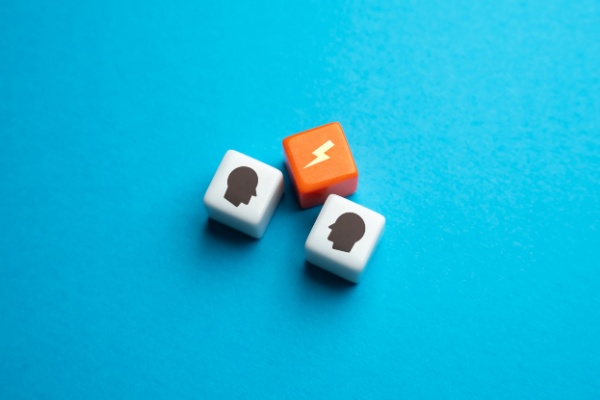 Illustration de l'article C’est l’histoire d’un employeur et d’un salarié qui envisage d’exercer son droit de retrait… à son retour de congés…